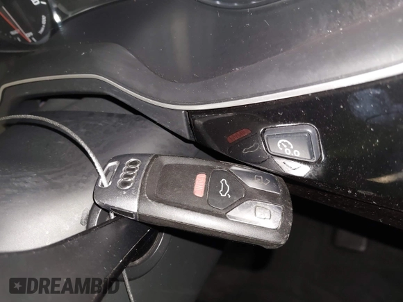 2018 Audi Q7 Premium Plus with VIN WA1LAAF73JD028903, listed as a IAAI auction lot 42044235 with 113,033 mi miles and . Bid and sale history available at DreamBid. Image 11.