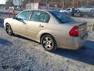 2005 Chevrolet Malibu LT with VIN 1G1ZU548X5F327236, listed as a IAAI auction lot 40928712 with 193,687 mi miles. Bid and sale history available at carsss.com. Image 3.