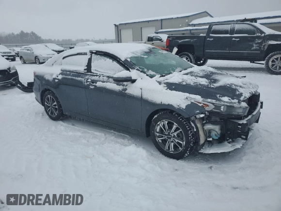 2022 Kia Forte LXS with VIN 3KPF24AD1NE467181, listed as a Copart auction lot 44591035 with 66,135 mi miles and Salvage Title. Bid and sale history available at carsss.com. Image 4.