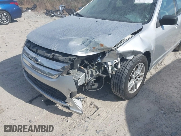 2012 Ford Fusion S with VIN 3FAHP0GA0CR315999, listed as a IAAI auction lot 40937858 with 164,719 mi miles. Bid and sale history available at carsss.com. Image 6.