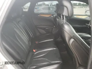 2015 Lincoln MKC z VIN 5LMCJ1A93FUJ15991, wystawiony jako Copart lot #52966915 z przebiegiem 119 140 mil mil oraz Szkoda całkowita • Salvage title. Historia ofert i sprzedaży dostępna na DreamBid. Obrazek 11.