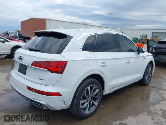 2023 Audi Q5 S line Premium Plus with VIN WA1EABFY3P2122520, listed as a IAAI auction lot 42179826 with 23,020 mi miles and . Bid and sale history available at DreamBid. Image 4.