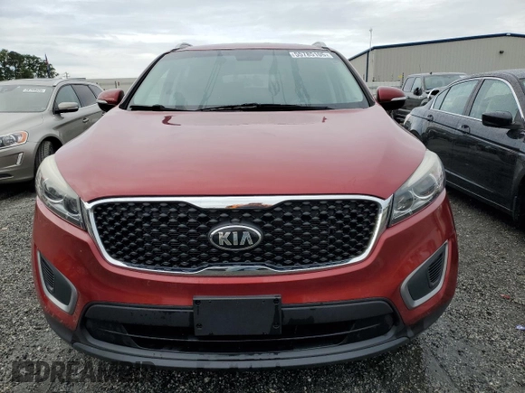 2016 Kia Sorento LX z VIN 5XYPGDA59GG096713, wystawiony jako Copart lot #55785105 z przebiegiem 83 160 mil mil oraz Czysty tytuł • Clean title. Historia ofert i sprzedaży dostępna na DreamBid. Obrazek 5.