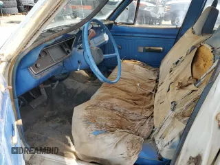 1972 Plymouth Valiant z VIN VL41C2R120484, wystawiony jako Copart lot #65548655 z przebiegiem 627 641 mil mil oraz Czysty tytuł • Clean title. Historia ofert i sprzedaży dostępna na DreamBid. Obrazek 7.