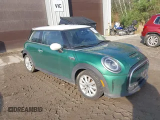 2022 MINI Hardtop Cooper SE with VIN WMW13DJ01N2R92370, listed as a IAAI auction lot 40790232 with 53,408 mi miles and . Bid and sale history available at DreamBid. Image 1.