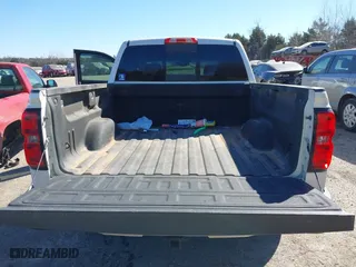2015 Chevrolet Silverado 1500 High Country with VIN 3GCUKTEJ2FG434388, listed as a IAAI auction lot 41677014 with 117,959 mi miles. Bid and sale history available at carsss.com. Image 17.