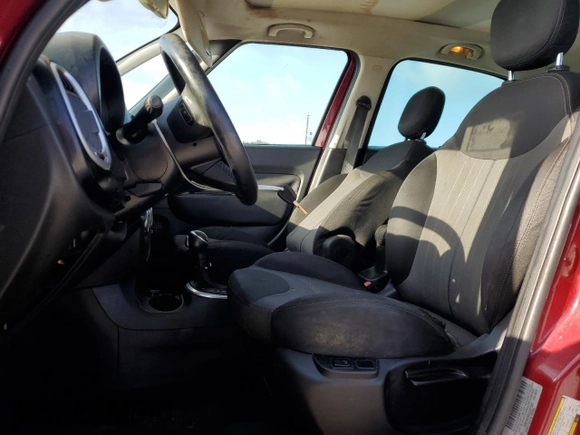 2016 FIAT 500L Trekking z VIN ZFBCFADH8GZ037307, wystawiony jako Copart lot #63747795 z przebiegiem 87 680 mil mil oraz Nie do naprawy • Non repairable. Historia ofert i sprzedaży dostępna na DreamBid. Obrazek 7.
