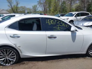 2015 Lexus IS 250 z VIN JTHBF1D22F5077701, wystawiony jako IAAI lot #42073360 z przebiegiem 134 251 mil mil oraz . Historia ofert i sprzedaży dostępna na DreamBid. Obrazek 13.