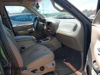 2002 Ford Expedition Eddie Bauer with VIN 1FMPU18L62LA76777, listed as a IAAI auction lot 42718720 with Not provided miles and . Bid and sale history available at DreamBid. Image 5.