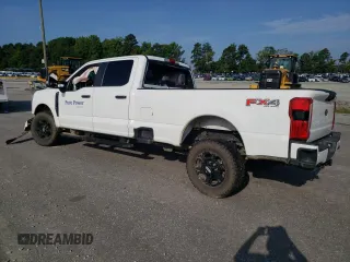 2023 Ford F-250 XL z VIN 1FT8W2BA9PEC15747, wystawiony jako Copart lot #65124184 z przebiegiem 39 939 mil mil oraz Szkoda całkowita • Salvage title. Historia ofert i sprzedaży dostępna na DreamBid. Obrazek 2.