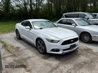 2016 Ford Mustang V6 z VIN 1FA6P8AM6G5336289, wystawiony jako Copart lot #60267765 z przebiegiem 104 913 mil mil oraz Czysty tytuł • Clean title. Historia ofert i sprzedaży dostępna na DreamBid. Obrazek 1.