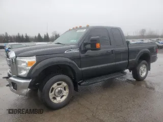 2014 Ford F-250 XL z VIN 1FT7X2B64EEB75286, wystawiony jako Copart lot #50680995 z przebiegiem 136 882 mil mil oraz Szkoda całkowita • Salvage title. Historia ofert i sprzedaży dostępna na DreamBid. Obrazek 1.