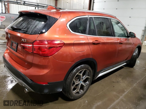 2018 BMW X1 xDrive28i with VIN WBXHT3C37J5L25365, listed as a Copart auction lot 50056365 with 36,200 mi miles and Salvage Title. Bid and sale history available at carsss.com. Image 3.