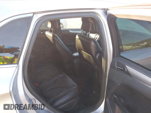2017 Lincoln MKC Premiere with VIN 5LMCJ1D93HUL62135, listed as a IAAI auction lot 41772908 with 110,849 mi miles. Bid and sale history available at carsss.com. Image 8.