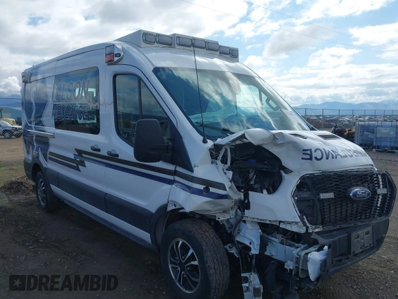 2022 Ford Transit z VIN 1FDBR1CG6NKA76214, wystawiony jako IAAI lot #42150218 z przebiegiem Nie podano mil oraz . Historia ofert i sprzedaży dostępna na DreamBid. Obrazek 1.