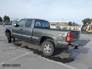 2000 Chevrolet Silverado 1500 LT with VIN 1GCEK19T9YE254579, listed as a IAAI auction lot 41620450 with 292,768 mi miles. Bid and sale history available at carsss.com. Image 3.
