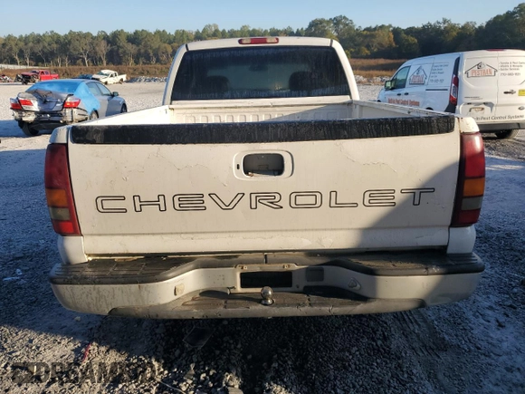 2000 Chevrolet Silverado 1500 with VIN 2GCEC19WXY1113447, listed as a Copart auction lot 77107304 with 242,406 mi miles and Salvage Title. Bid and sale history available at DreamBid. Image 6.