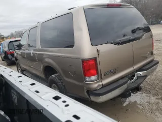 2000 Ford Excursion XLT with VIN 1FMNU41SXYEE14642, listed as a Copart auction lot 43333355 with 226,709 mi miles and Salvage title. Bid and sale history available at DreamBid. Image 2.