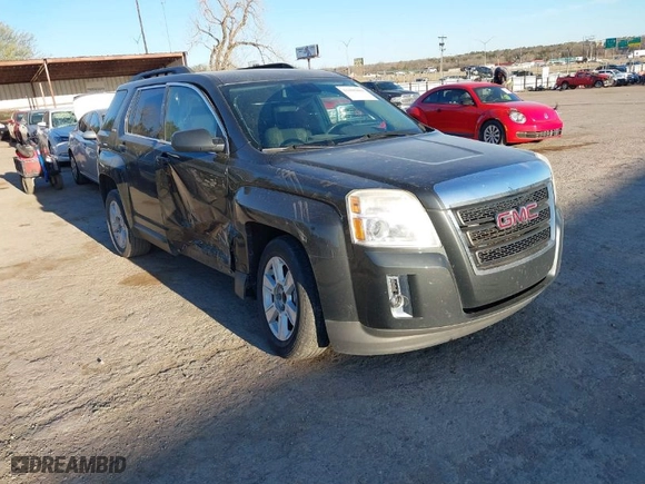 2013 GMC Terrain SLE with VIN 2GKALSEKXD6162303, listed as a IAAI auction lot 41805884 with 122,216 mi miles. Bid and sale history available at carsss.com. Image 1.