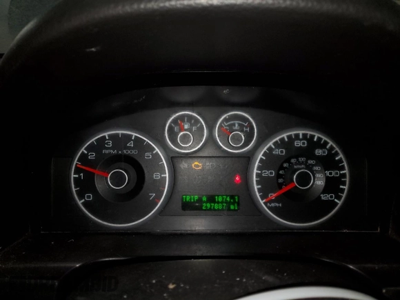 2007 Ford Fusion SE with VIN 3FAHP071X7R266185, listed as a Copart auction lot 65024754 with 297,887 mi miles and Clean Title. Bid and sale history available at DreamBid. Image 9.