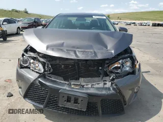 2017 Toyota Camry XLE z VIN 4T1BF1FK9HU779615, wystawiony jako Copart lot #59156995 z przebiegiem 99 756 mil mil oraz Szkoda całkowita • Salvage title. Historia ofert i sprzedaży dostępna na DreamBid. Obrazek 5.