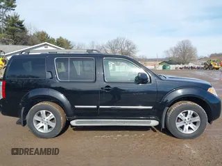 2012 Nissan Pathfinder SV z VIN 5N1AR1NB0CC640976, wystawiony jako IAAI lot #41587603 z przebiegiem 227 996 mil mil oraz . Historia ofert i sprzedaży dostępna na DreamBid. Obrazek 13.