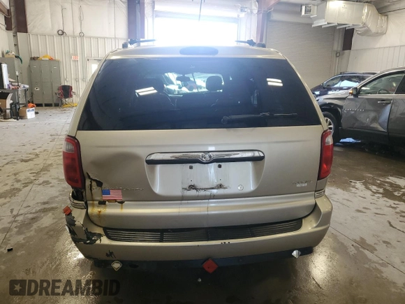 2005 Chrysler Town & Country Touring with VIN 2C8GP54L15R229312, listed as a Copart auction lot 51828415 with 0 mi miles and Non Repairable. Bid and sale history available at carsss.com. Image 6.