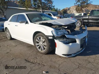 2018 Chrysler 300 Limited with VIN 2C3CCAKG0JH250439, listed as a IAAI auction lot 41116346 with 112,222 mi miles. Bid and sale history available at carsss.com. Image 1.