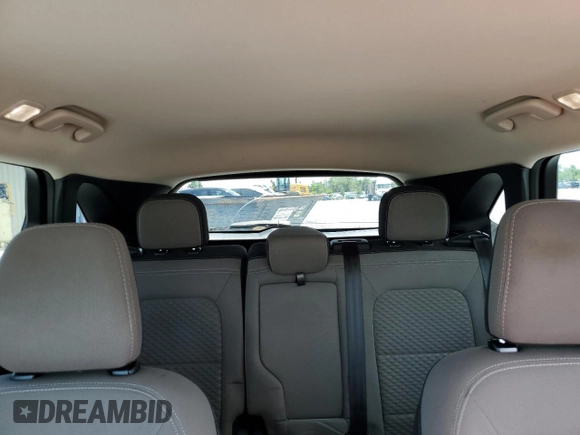 2020 Ford Escape SE с VIN 1FMCU9G62LUC68833, выставлен на аукционе Copart как лот 61760945 с пробегом 49 874 миль миль и Списание • Salvage title. История ставок и продаж доступна на DreamBid. Изображение 10.