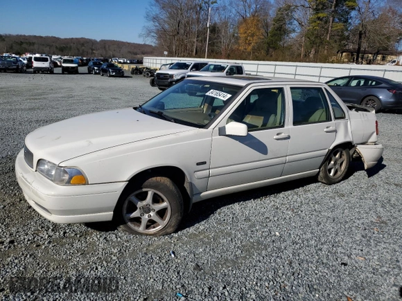 1998 Volvo S70 z VIN YV1LS5538W1465730, wystawiony jako Copart lot #84165414 z przebiegiem 182 073 mil mil oraz Szkoda całkowita • Salvage title. Historia ofert i sprzedaży dostępna na DreamBid. Obrazek 1.