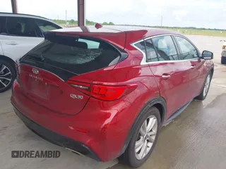 2017 Infiniti QX30 с VIN SJKCH5CP9HA040043, выставлен на аукционе IAAI как лот 42725623 с пробегом 105 407 миль миль и . История ставок и продаж доступна на DreamBid. Изображение 4.