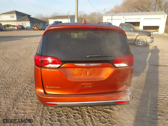 2018 Chrysler Pacifica Touring L with VIN 2C4RC1BG6JR294073, listed as a IAAI auction lot 41800826 with 88,888 mi miles. Bid and sale history available at carsss.com. Image 16.