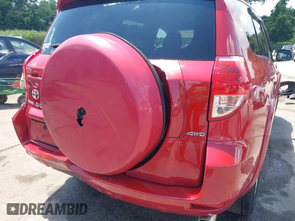2007 Toyota RAV4 Sport с VIN JTMBK32V476024774, выставлен на аукционе IAAI как лот 42648957 с пробегом 231 545 миль миль и . История ставок и продаж доступна на DreamBid. Изображение 17.