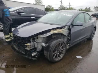 2023 Tesla Model 3 z VIN 5YJ3E1EA0PF683657, wystawiony jako Copart lot #57203775 z przebiegiem 163 878 mil mil oraz Szkoda całkowita • Salvage title. Historia ofert i sprzedaży dostępna na DreamBid. Obrazek 1.