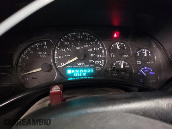 2001 Chevrolet Silverado 1500 LS with VIN 2GCEC19T711211931, listed as a Copart auction lot 54614195 with 135,812 mi miles and Salvage Title. Bid and sale history available at DreamBid. Image 9.
