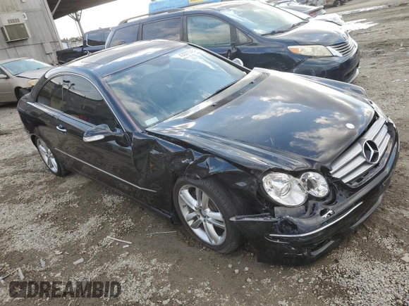 2008 Mercedes-Benz CLK 350 with VIN WDBTJ56H48F241149, listed as a Copart auction lot 43001345 with 39,222 mi miles and Salvage title. Bid and sale history available at DreamBid. Image 4.