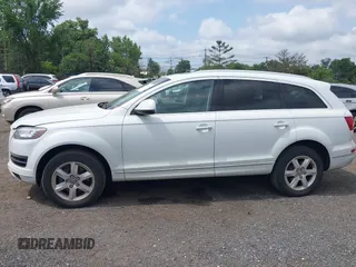 2015 Audi Q7 Premium Plus with VIN WA1LGBFE1FD004786, listed as a IAAI auction lot 42726311 with 245,611 mi miles and . Bid and sale history available at DreamBid. Image 14.
