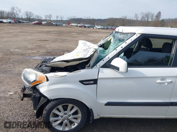 2013 Kia Soul with VIN KNDJT2A52D7762552, listed as a IAAI auction lot 42001216 with 131,944 mi miles. Bid and sale history available at carsss.com. Image 18.