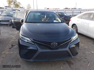 2020 Toyota Camry SE with VIN 4T1G11AK4LU913113, listed as a IAAI auction lot 41501268 with 120,000 mi miles. Bid and sale history available at carsss.com. Image 12.