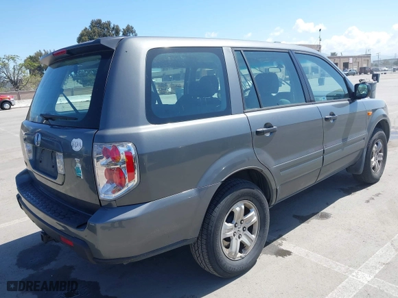 2007 Honda Pilot LX with VIN 5FNYF28187B040543, listed as a IAAI auction lot 41964267 with 237,081 mi miles. Bid and sale history available at carsss.com. Image 4.