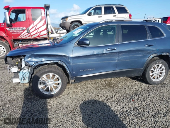 2019 Jeep Cherokee Latitude with VIN 1C4PJMCB1KD453801, listed as a IAAI auction lot 41663957 with 85,062 mi miles. Bid and sale history available at carsss.com. Image 6.