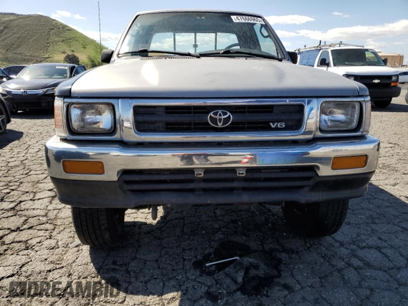 1994 Toyota Pickup DLX с VIN JT4VN13DXR5146983, выставлен на аукционе Copart как лот 47666965 с пробегом 121 614 миль миль и Списание • Salvage title. История ставок и продаж доступна на DreamBid. Изображение 5.