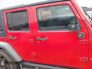 2008 Jeep Wrangler Unlimited X with VIN 1J4GA39138L550936, listed as a IAAI auction lot 41333939 with 181,936 mi miles and . Bid and sale history available at DreamBid. Image 14.