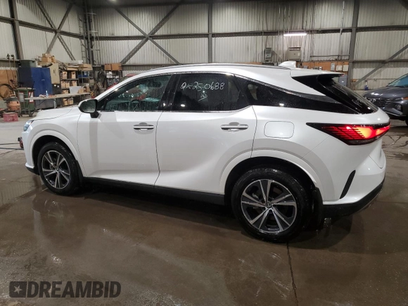 2024 Lexus RX 350h z VIN 2T2BBMCA8RC039156, wystawiony jako Copart lot #59473565 z przebiegiem 10 788 mil mil oraz Czysty tytuł • Clean title. Historia ofert i sprzedaży dostępna na DreamBid. Obrazek 2.