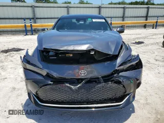 2024 Toyota Crown XLE z VIN JTDAAAAF0R3021727, wystawiony jako Copart lot #55737934 z przebiegiem 6269 mil mil oraz Szkody całkowita. Historia ofert i sprzedaży dostępna na DreamBid. Obrazek 5.