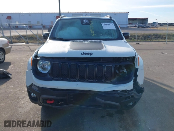 2022 Jeep Renegade Trailhawk with VIN ZACNJDC12NPN60910, listed as a IAAI auction lot 40921024 with 39,791 mi miles and . Bid and sale history available at DreamBid. Image 12.