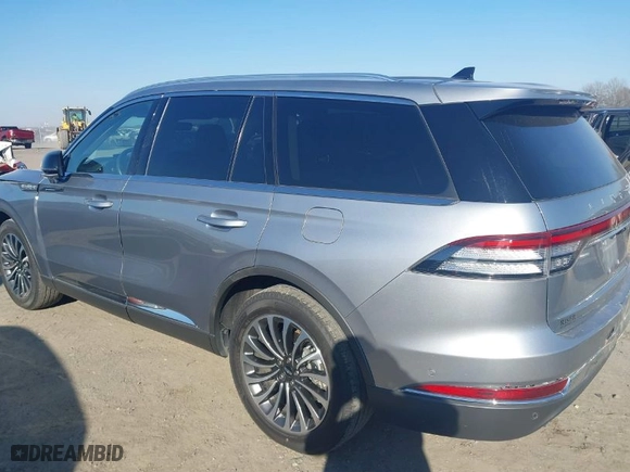 2022 Lincoln Aviator Reserve with VIN 5LM5J7WC4NGL16716, listed as a IAAI auction lot 41683920 with 29,059 mi miles. Bid and sale history available at carsss.com. Image 14.