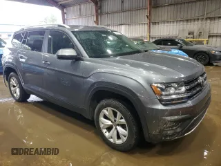 2018 Volkswagen Atlas SE with VIN 1V2CP2CA9JC599827, listed as a Copart auction lot 55695875 with 64,268 mi miles and Salvage title. Bid and sale history available at DreamBid. Image 4.
