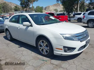 2012 Ford Fusion SE z VIN 3FAHP0HG1CR439198, wystawiony jako IAAI lot #42272610 z przebiegiem 151 249 mil mil oraz . Historia ofert i sprzedaży dostępna na DreamBid. Obrazek 1.