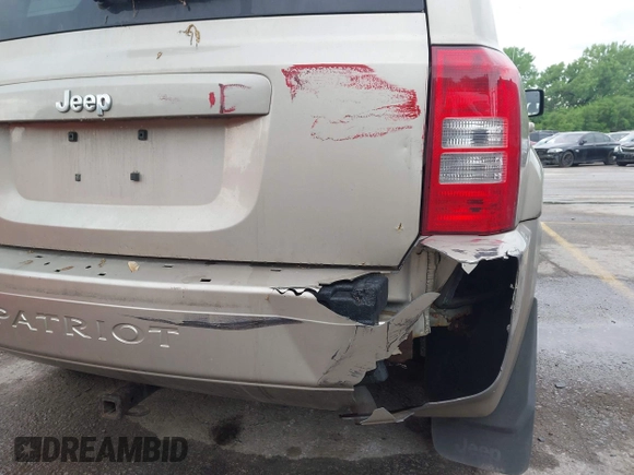 2010 Jeep Patriot Sport with VIN 1J4NF2GB7AD585140, listed as a IAAI auction lot 42219810 with 111,819 mi miles and . Bid and sale history available at carsss.com. Image 12.